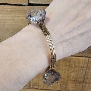 Goldtone wire bangle w/ faceted fiber filled grey beads